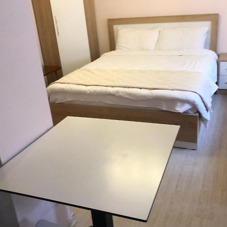 Itan'S Apartment-Lovely Guest Apartment In Center ティラナ エクステリア 写真