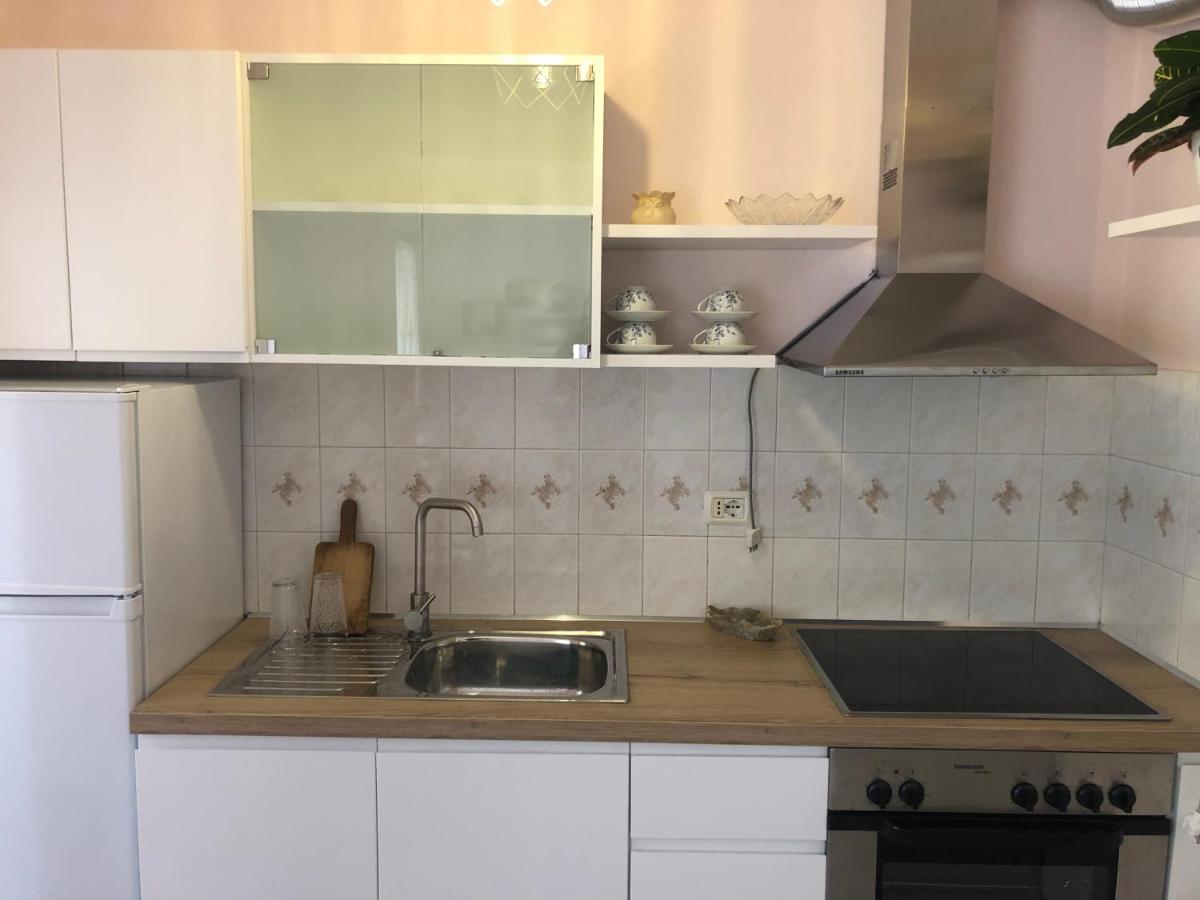 Itan'S Apartment-Lovely Guest Apartment In Center ティラナ エクステリア 写真